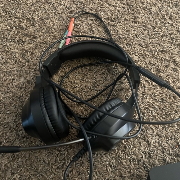 Playstation 4 - Picture 3 of 3